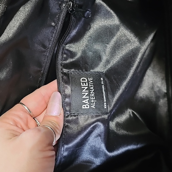 Black Designer Women Bag - Picture 9 of 10